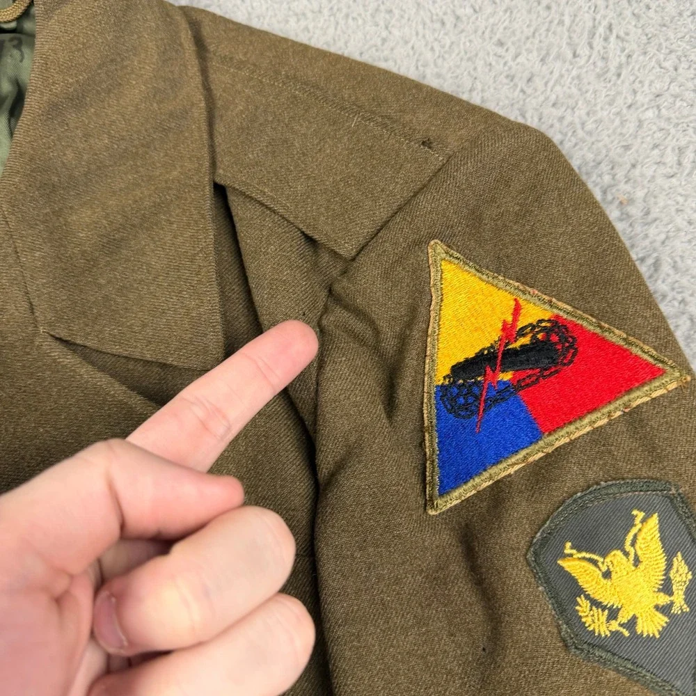 VTG Army Jacket Mens 36R Wool Military IKE Field Coat 50s Armored Patch